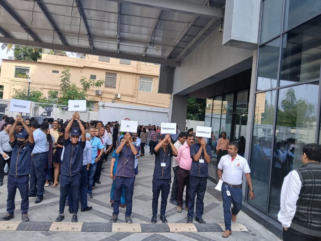 High-rise office turnout