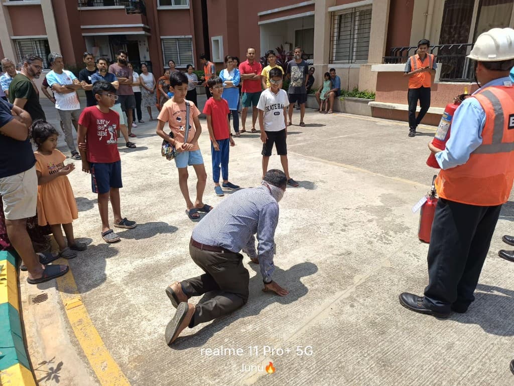 Emergency announcement setup