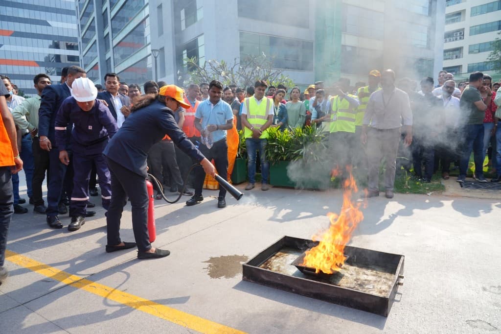 Women-led extinguisher demo