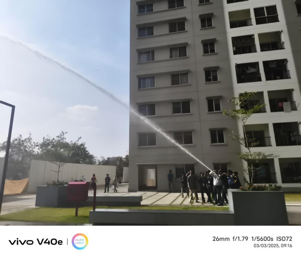 Live hydrant response pair